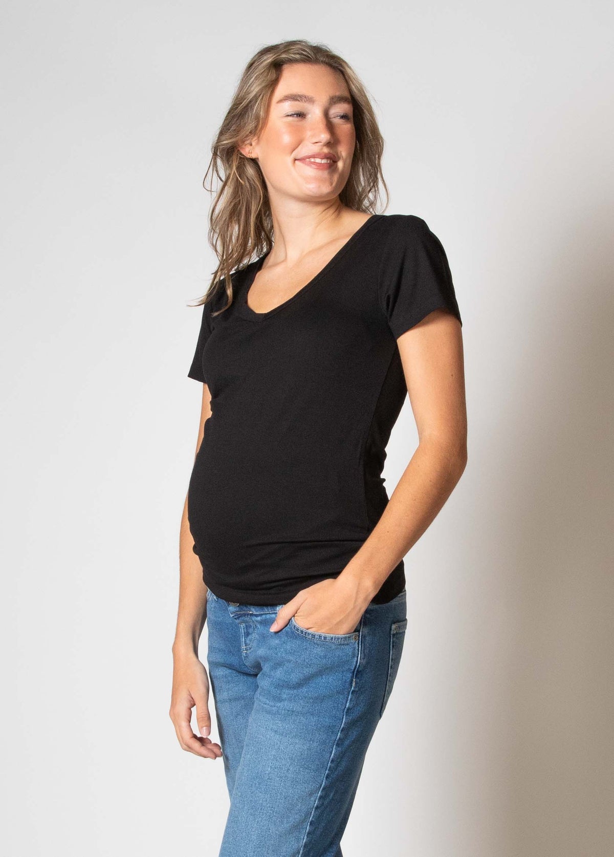 Shirt V-neck sh.sl. EcoVero | Black