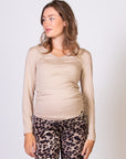 Shirt V-neck l.sl. Ecovero | Sand